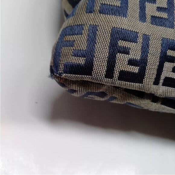 Fendi tote bag. - Picture 6 of 9